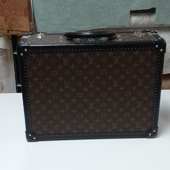 Louis Vuitton trunk travel case - Picture 1 of 4